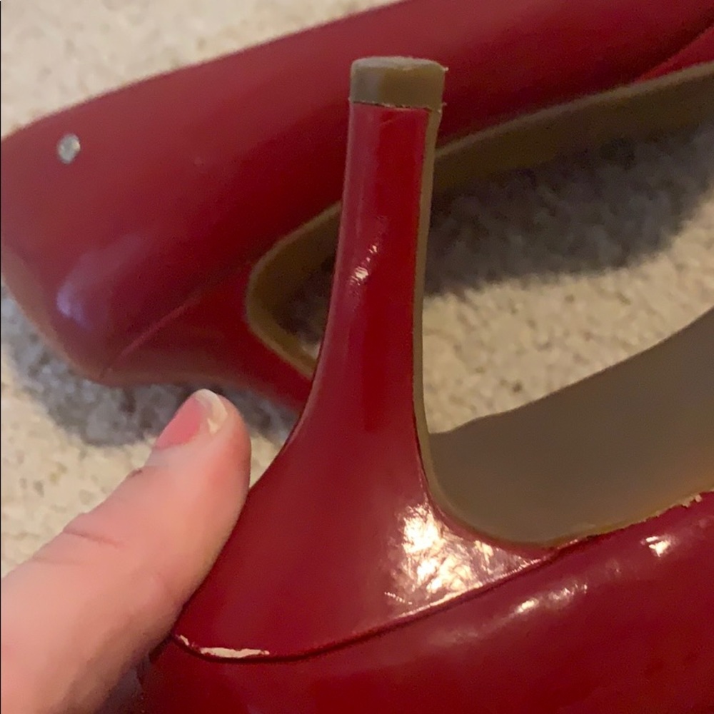 Red 2inch heels - Picture 5 of 5